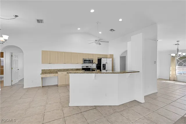 $2,700 | 16 Northwest 12th Place, Cape Coral, FL 33993