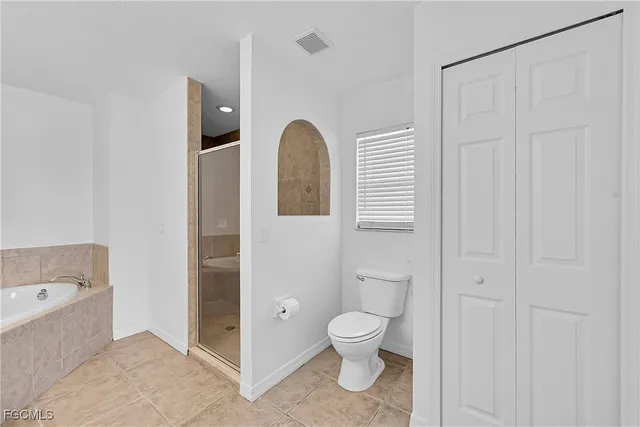 $2,700 | 16 Northwest 12th Place, Cape Coral, FL 33993