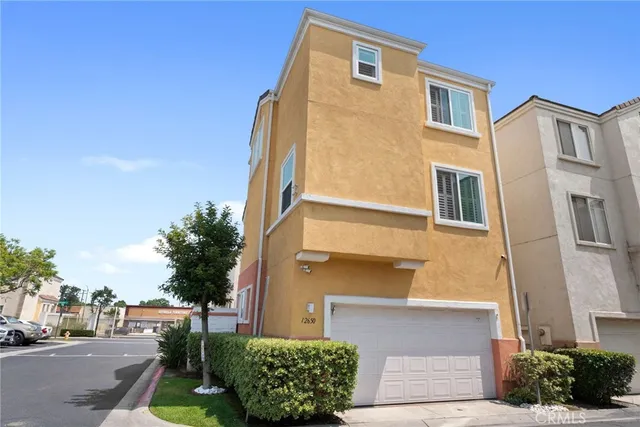 $550,000 | 12650 Antigua Court, Lynwood, CA 90262