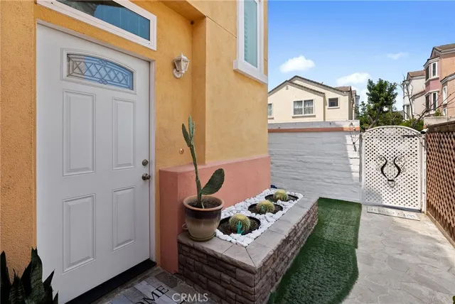 $550,000 | 12650 Antigua Court, Lynwood, CA 90262