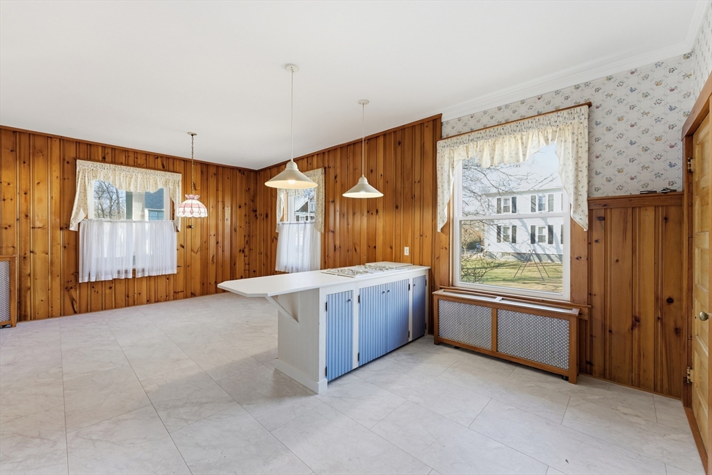 18 Cedar Street Northampton, MA 01060 - Photo 14 of 42