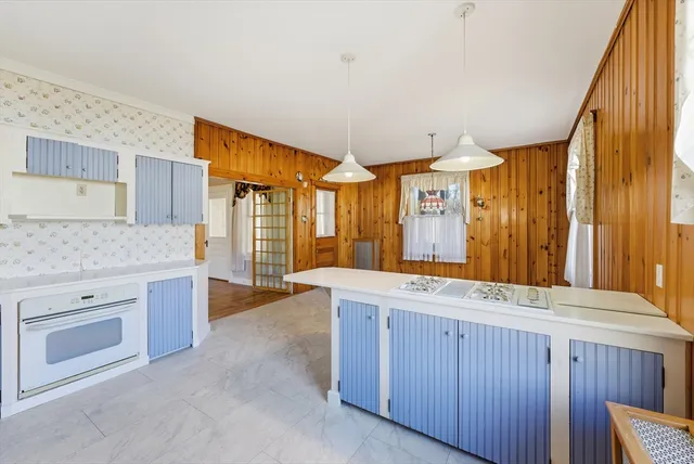 $499,000 | 18 Cedar Street, Northampton, MA 01060