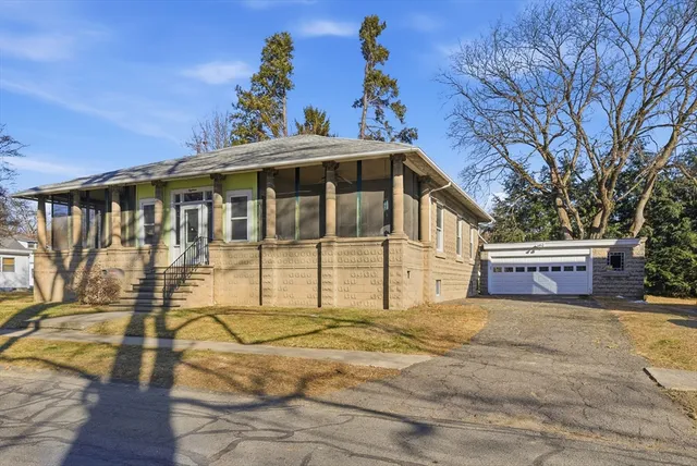 $499,000 | 18 Cedar Street, Northampton, MA 01060