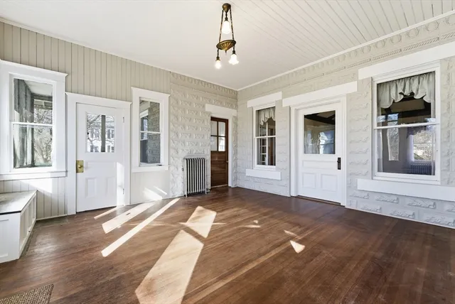 $499,000 | 18 Cedar Street, Northampton, MA 01060