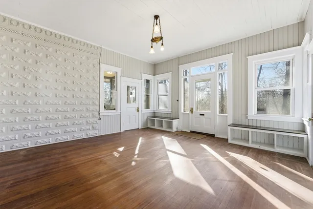 $499,000 | 18 Cedar Street, Northampton, MA 01060