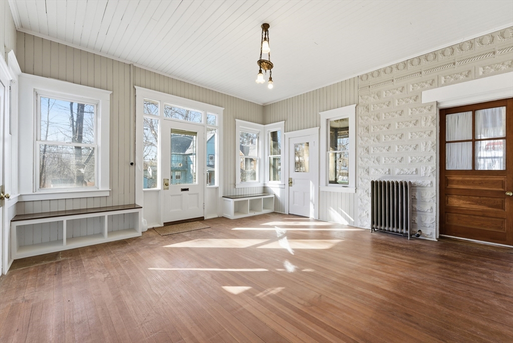 18 Cedar Street Northampton, MA 01060 - Photo 8 of 42