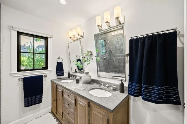 $5,888,000 | 670 Edgewood Road, San Mateo, CA 94402