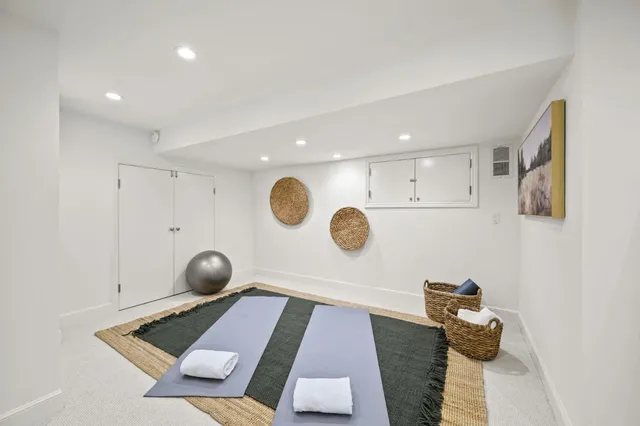 $5,888,000 | 670 Edgewood Road, San Mateo, CA 94402