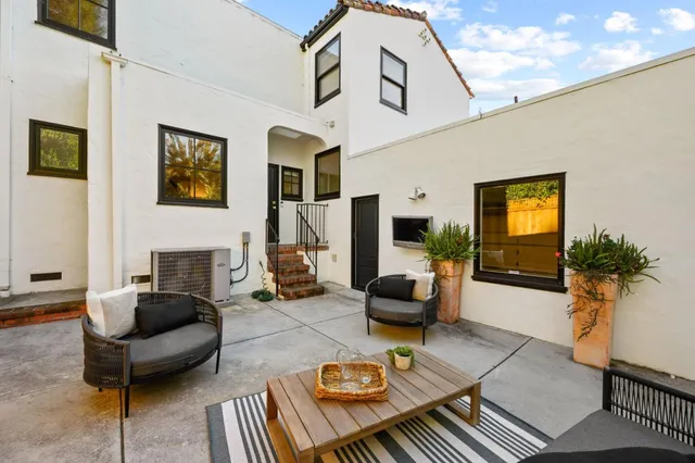 $5,888,000 | 670 Edgewood Road, San Mateo, CA 94402