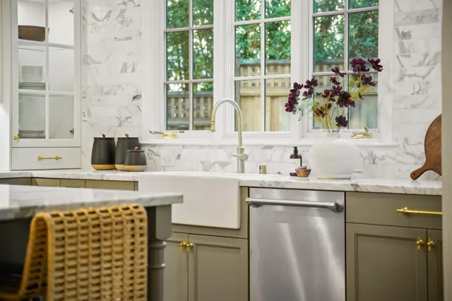 $5,888,000 | 670 Edgewood Road, San Mateo, CA 94402