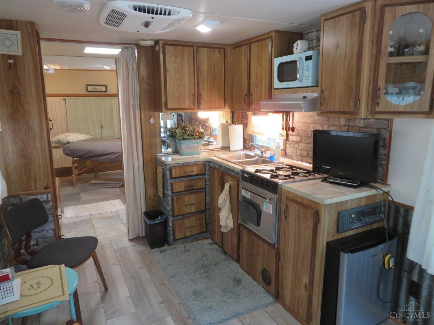 8024 Hightop Road Hillsboro, OH 45133 - Photo 85 of 97