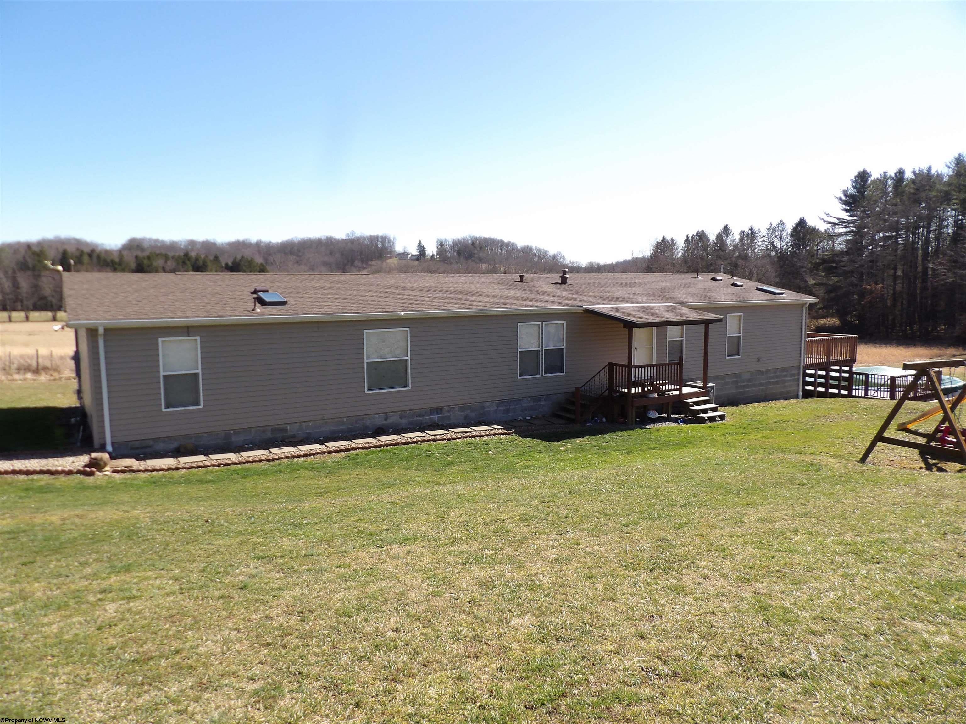 597 Q Road Reedsville, WV 26547 - Photo 3 of 29 Gallery Image 3