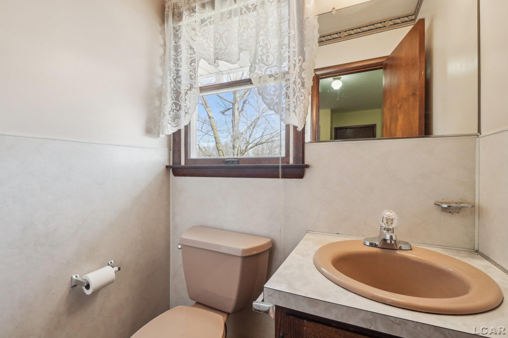 13211 Abel Road Clinton, MI 49236 - Photo 25 of 51 50168561-70e5ce46-9b9e-42ed-91cd-f3a40b5b8bd0.JPG