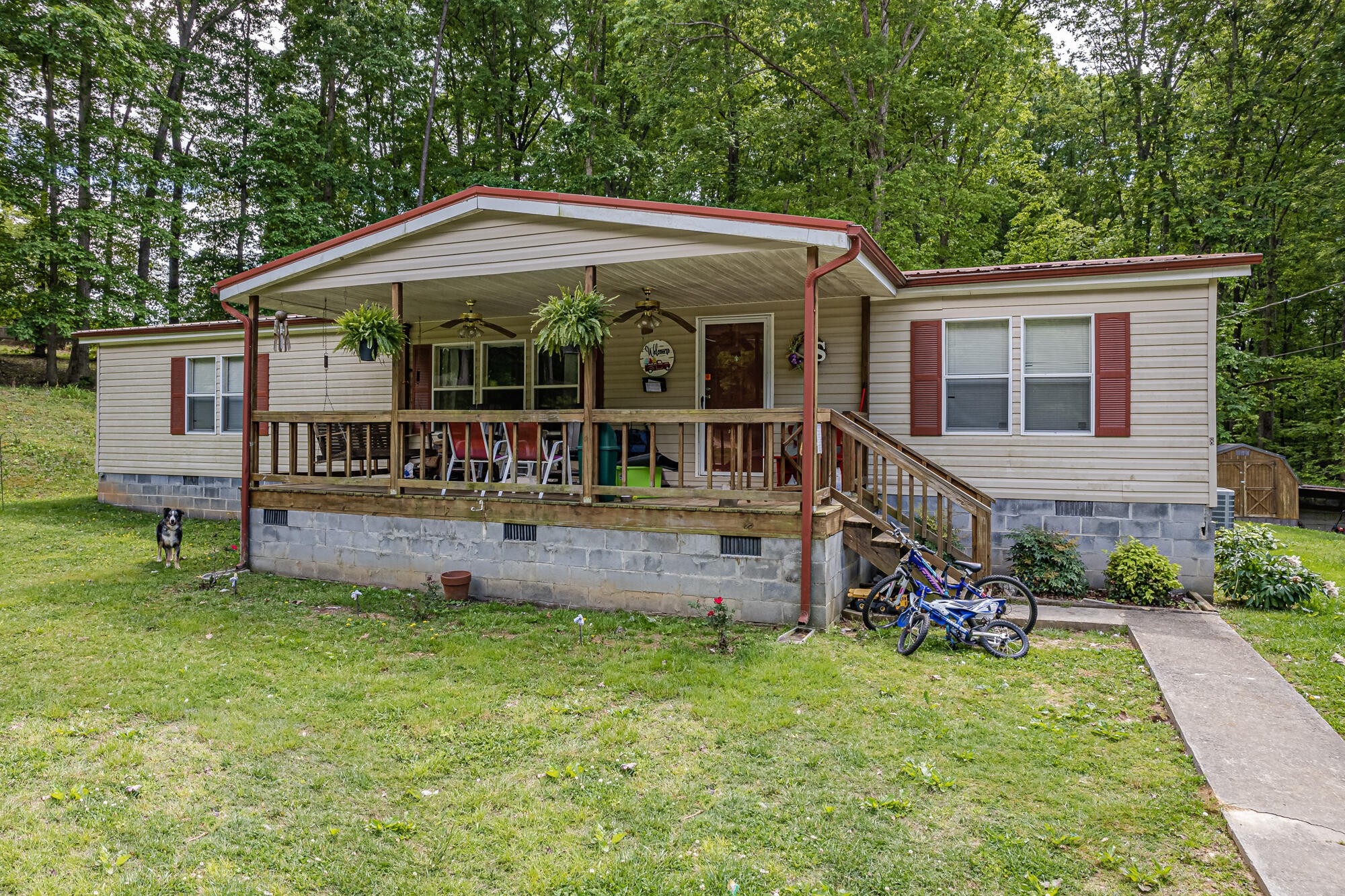 329 Thomas Road Benton, TN 37307 - Photo 10 of 32 Gallery Image 10