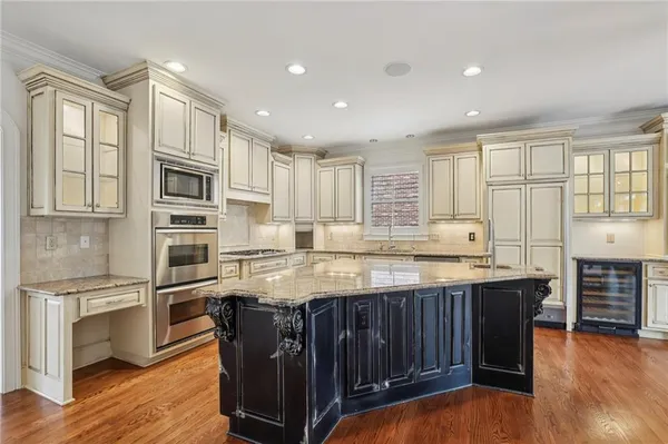 $750,000 | 1017 Madeline Lane, Atlanta, GA 30350