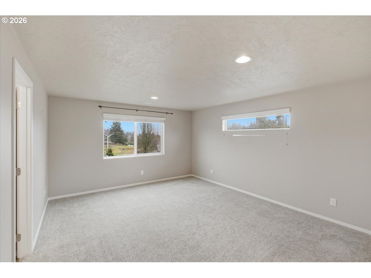 2643 Northwest Brianna Street Albany, OR 97321 - Photo 21 of 46