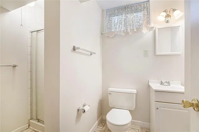 $255,000 | 8420 North Virginia Avenue, Kansas City, MO 64155