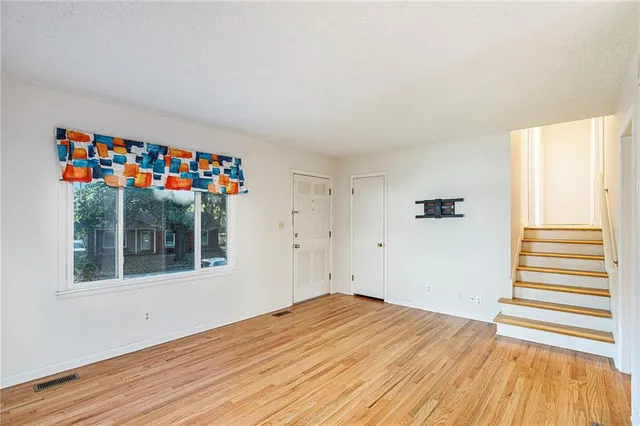 $255,000 | 8420 North Virginia Avenue, Kansas City, MO 64155