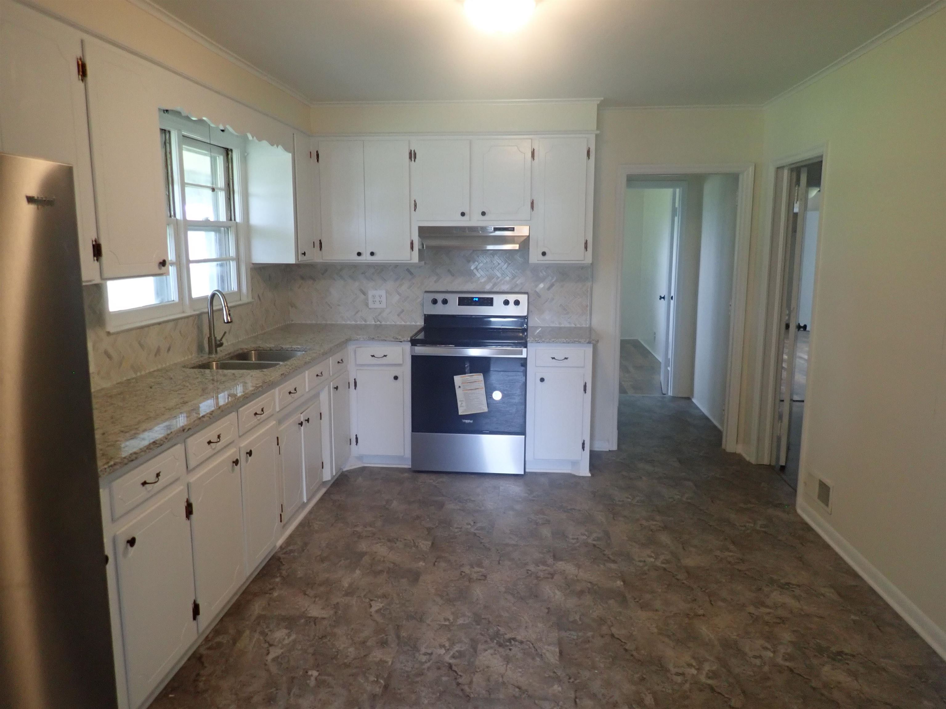 1231 Bryant Road Spartanburg, SC 29303 - Photo 5 of 23 Gallery Image 5