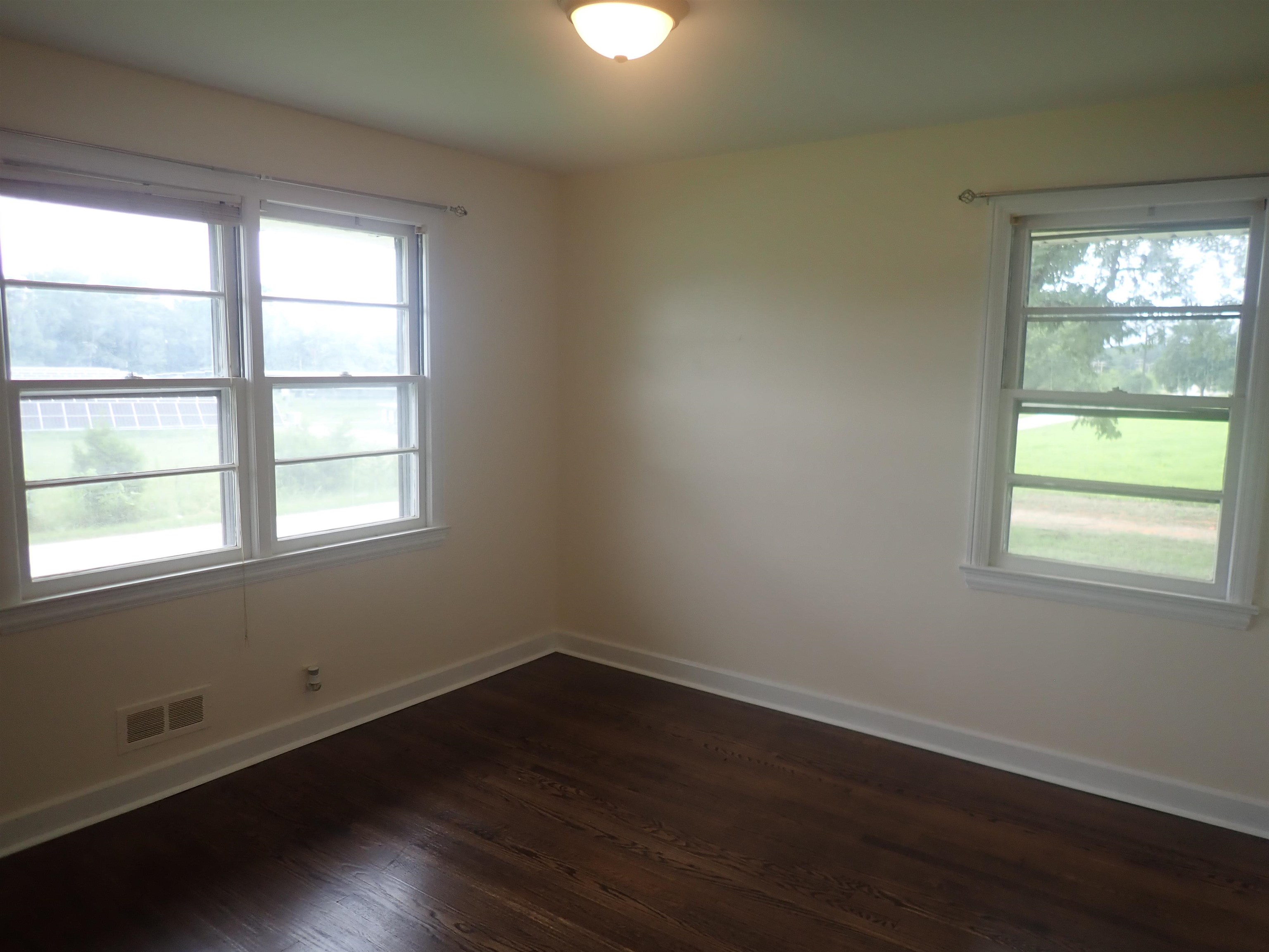 1231 Bryant Road Spartanburg, SC 29303 - Photo 9 of 23 Gallery Image 9