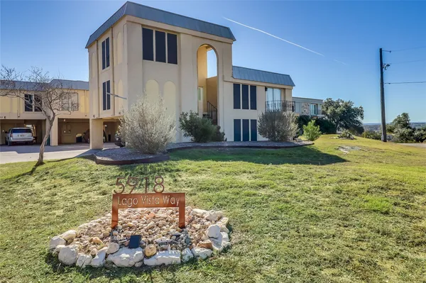 a view of an outdoor space and a yard
