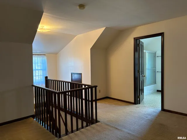 $269,900 | 290 Finley Street, Jacksonville, IL 62650