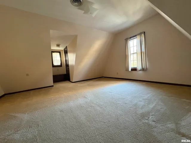 $269,900 | 290 Finley Street, Jacksonville, IL 62650