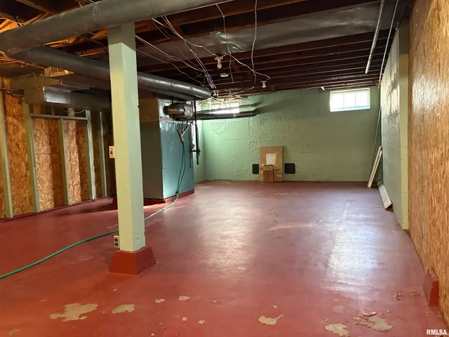 $269,900 | 290 Finley Street, Jacksonville, IL 62650