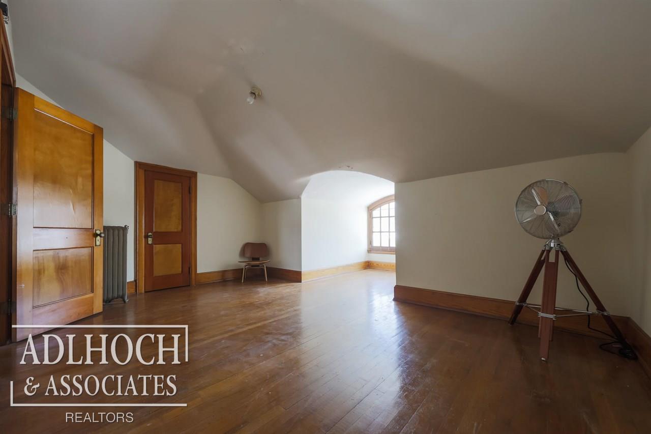 965 Pemberton Road Grosse Pointe, MI 48230 - Photo 29 of 32 31340425-29.JPG