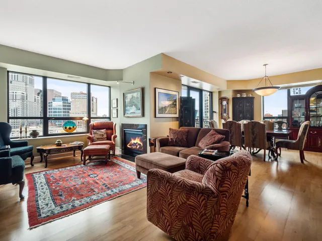 $3,995 | 500 East Grant Street, Unit 810, Minneapolis, MN 55404