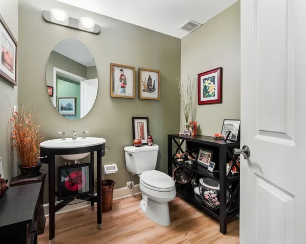 $3,995 | 500 East Grant Street, Unit 810, Minneapolis, MN 55404