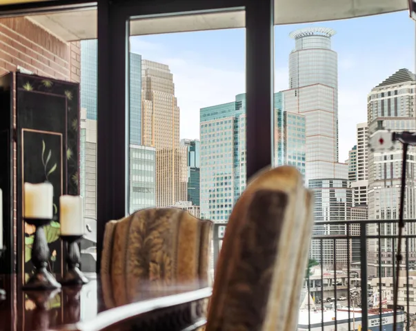 $3,995 | 500 East Grant Street, Unit 810, Minneapolis, MN 55404