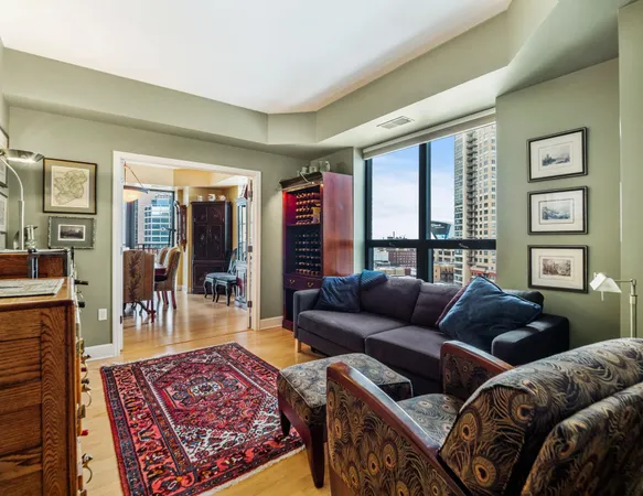 $3,995 | 500 East Grant Street, Unit 810, Minneapolis, MN 55404