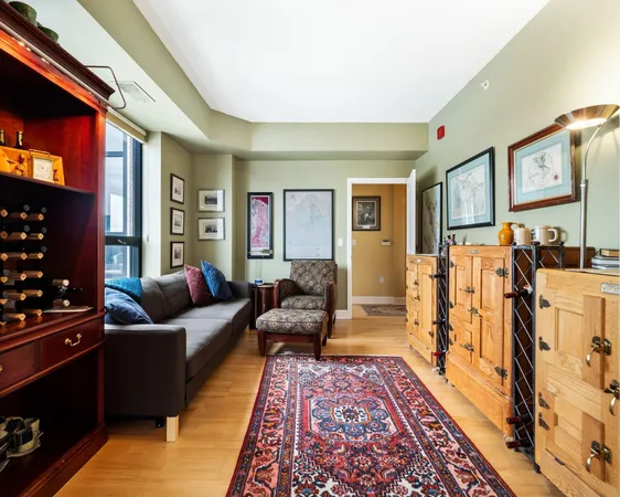 $3,995 | 500 East Grant Street, Unit 810, Minneapolis, MN 55404