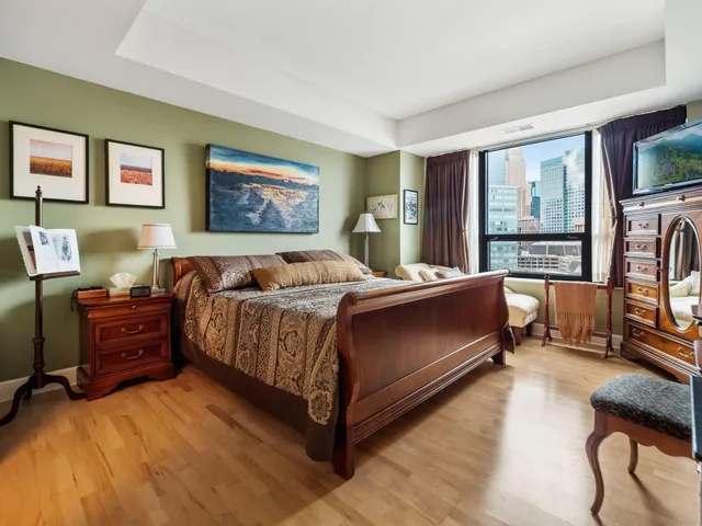 $3,995 | 500 East Grant Street, Unit 810, Minneapolis, MN 55404