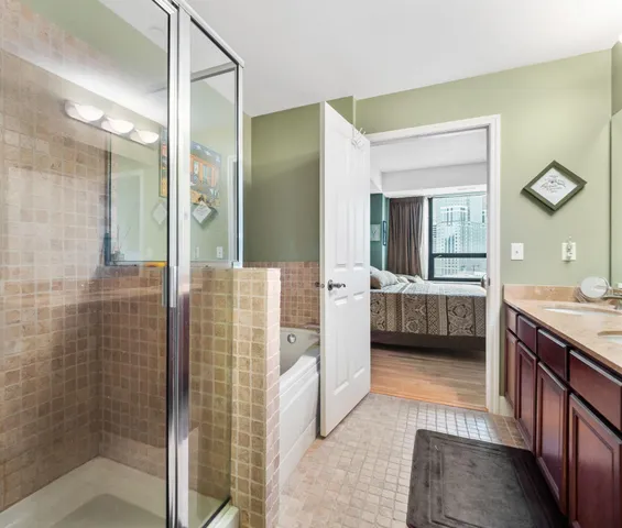 $3,995 | 500 East Grant Street, Unit 810, Minneapolis, MN 55404