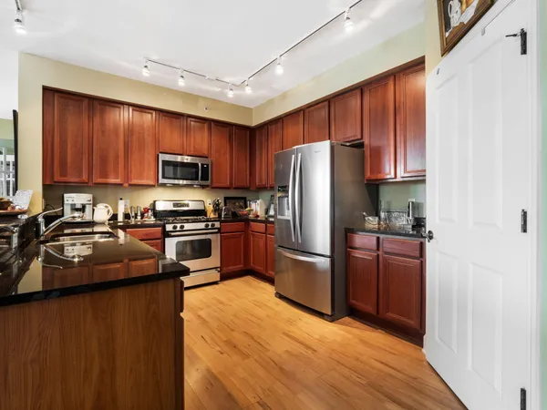 $3,995 | 500 East Grant Street, Unit 810, Minneapolis, MN 55404