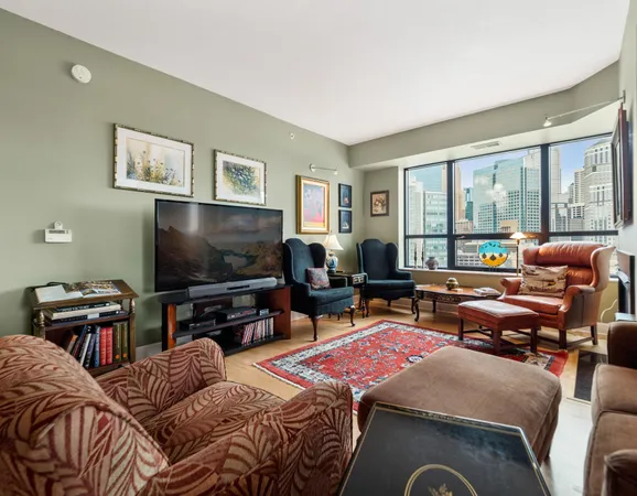 $3,995 | 500 East Grant Street, Unit 810, Minneapolis, MN 55404