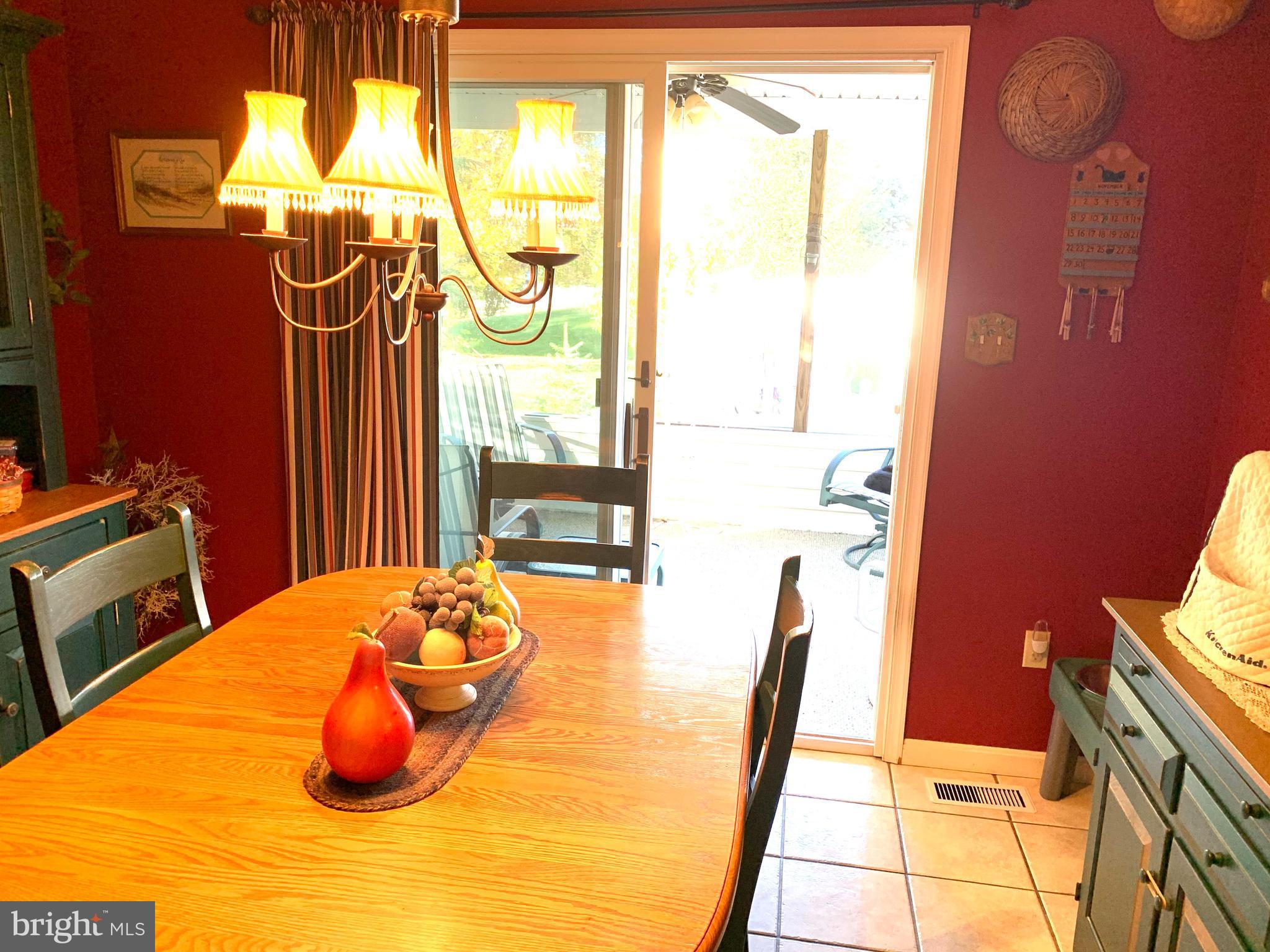 435 Old Farm Road Palmyra, PA 17078 - Photo 6 of 19 Gallery Image 6