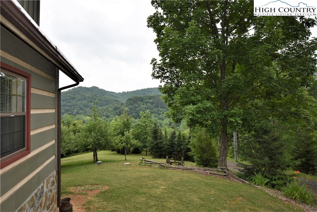 825 Bear Run Road Lansing, NC 28643 - Photo 8 of 34 a view of outdoor space and yard