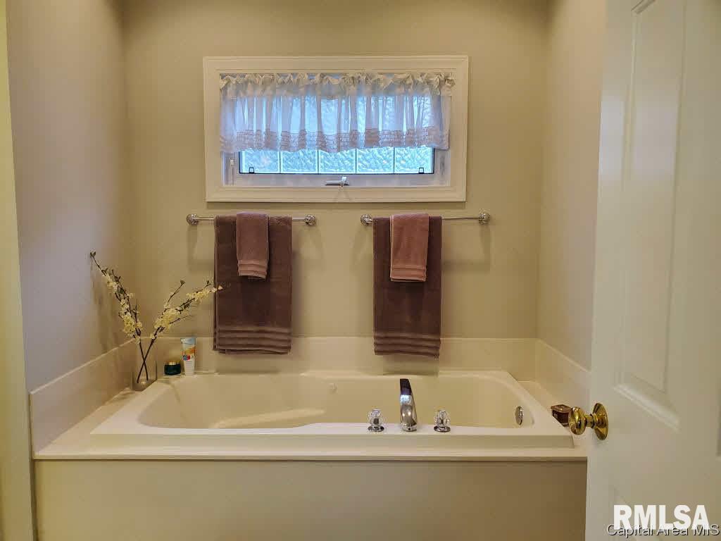 4521 Greenbriar Drive Springfield, IL 62711 - Photo 16 of 31 Gallery Image 16