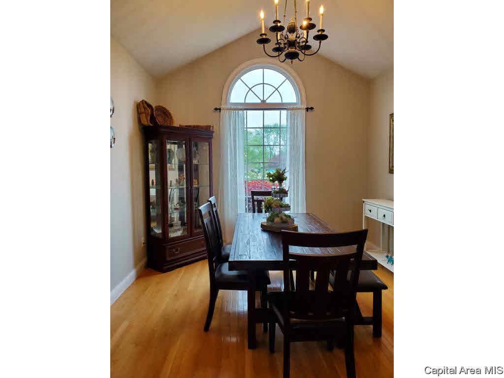 4521 Greenbriar Drive Springfield, IL 62711 - Photo 4 of 31 Gallery Image 4