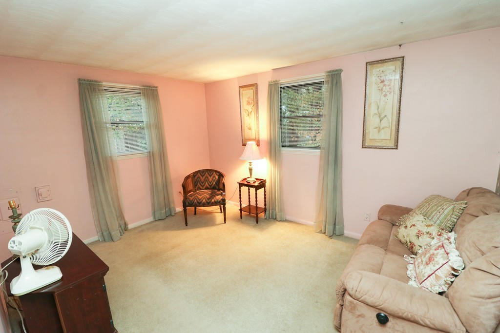 42 Fairbrook Road Framingham, MA 01701 - Photo 7 of 14 Gallery Image 7