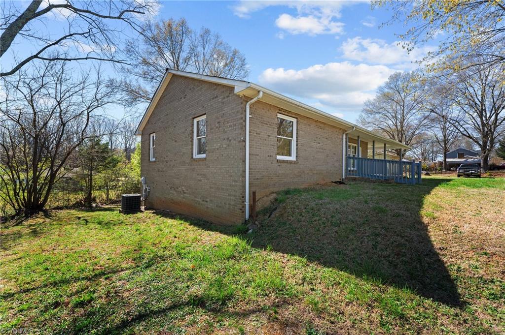 759 Summit Road Eden, NC 27288 - Photo 2 of 49 Gallery Image 2
