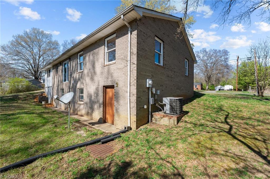 759 Summit Road Eden, NC 27288 - Photo 6 of 49 Gallery Image 6