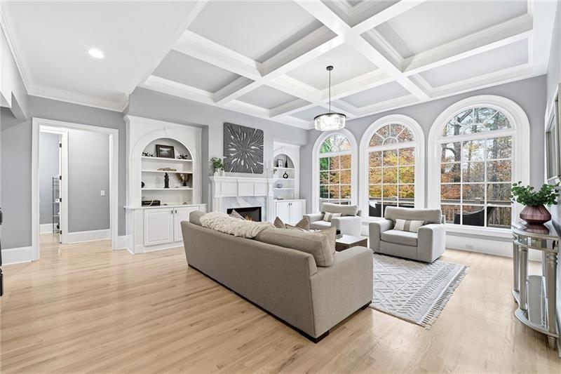 170 Golf Link View Milton, GA 30004 - Photo 15 of 54 a living room with furniture and large windows