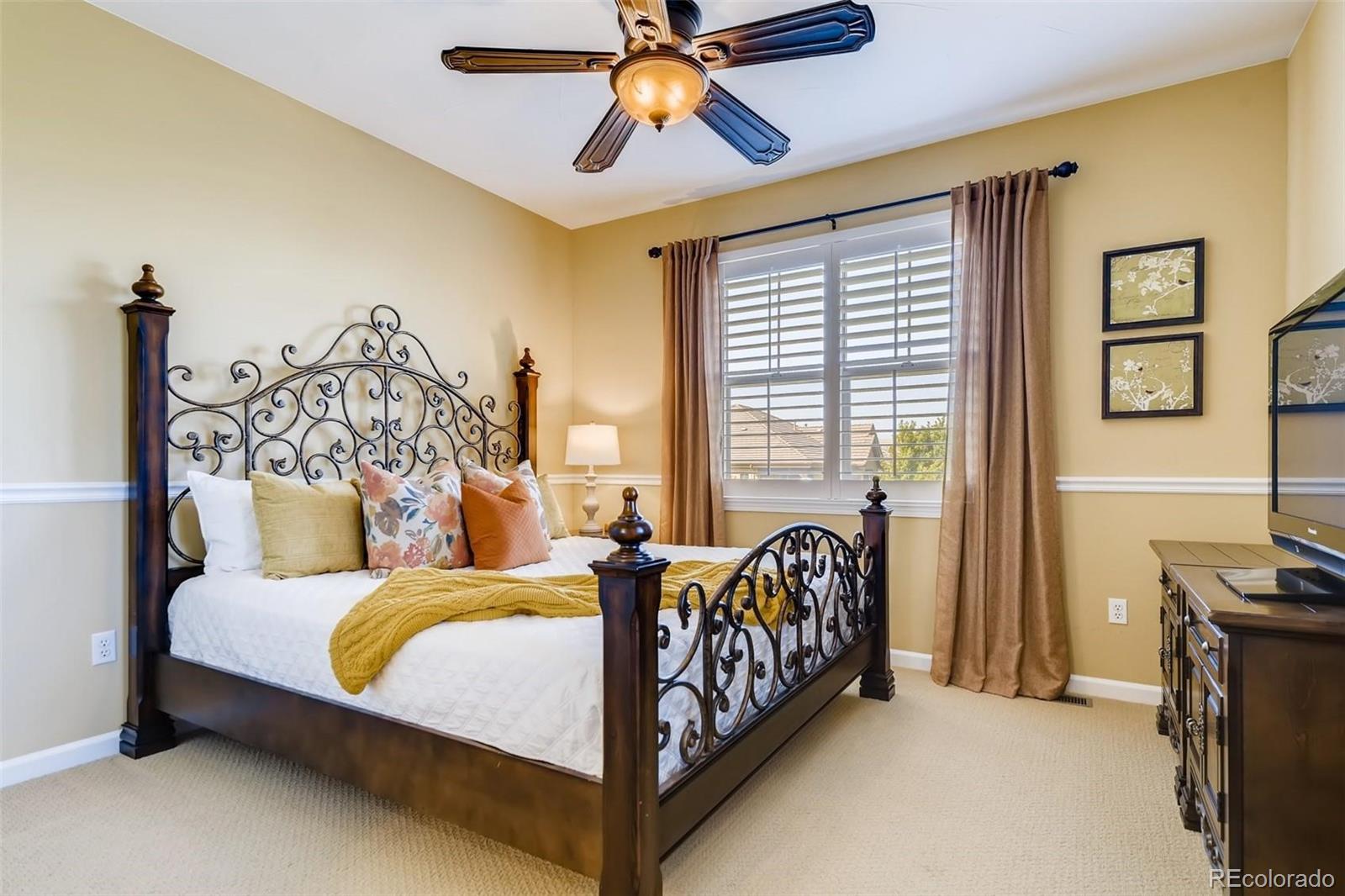 10224 Bluffmont Drive Lone Tree, CO 80124 - Photo 21 of 38