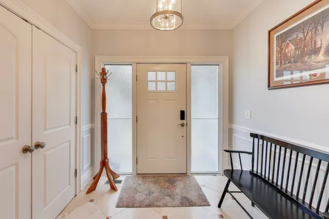 $385,000 | 207 Shady Lane, Mundelein, IL 60060