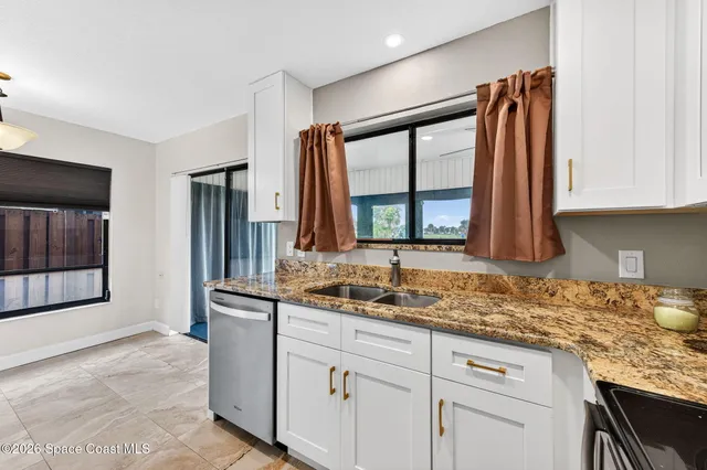 a view of an entryway