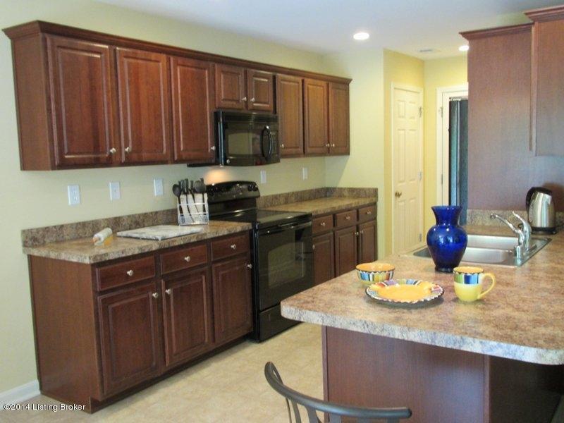 6909 Fernview Road Louisville, KY 40291 - Photo 11 of 19 IMG_0318